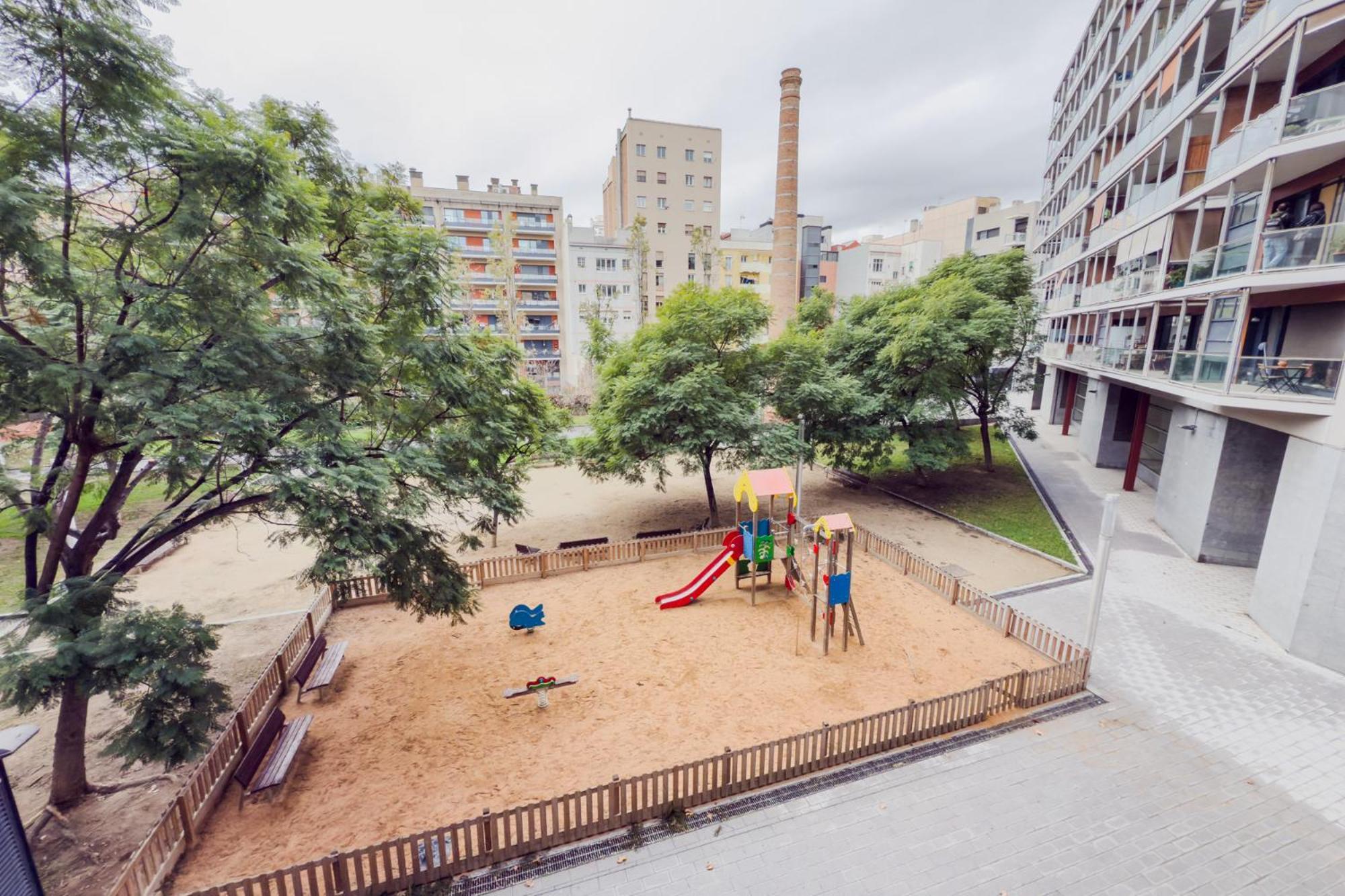 The Lonely Chimney Apartments — Foto 1